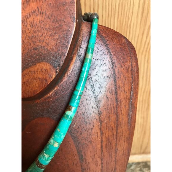 Vtg Necklace Graduated Turquoise & Shell With 2 Black Onyx And 1 Large Turquoise - Picture 6 of 10